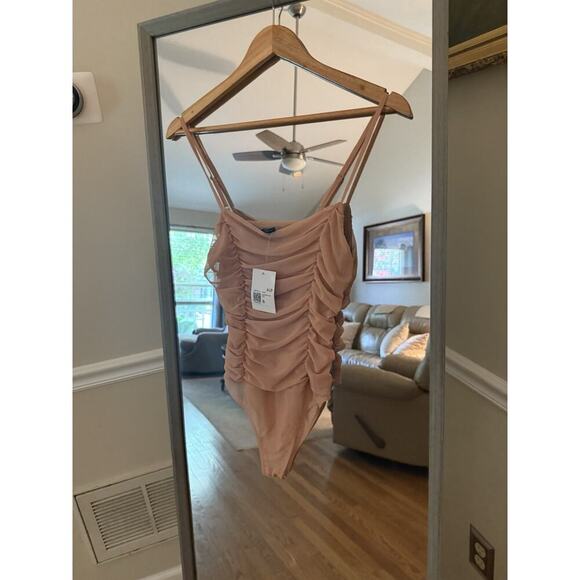 Forever 21 Ruched Mesh Bodysuit Salmon Small NWT - Picture 1 of 4